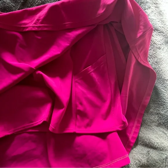Torrid 00 Hot Pink Flared Skort with pockets on side of shorts - Picture 4 of 5